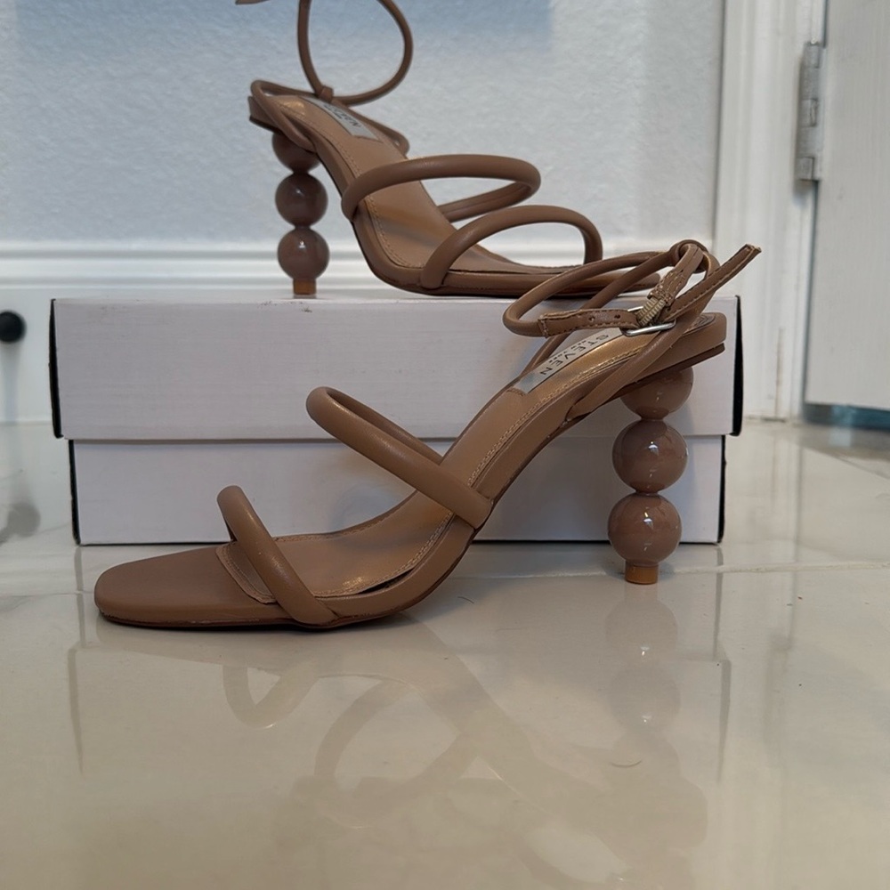 NWT Steven Nude Heel Sandals Bubble Heel Size 7.5